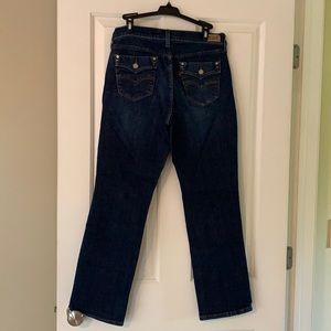 VINTAGE HIGH WAISTED LEVIS JEANS